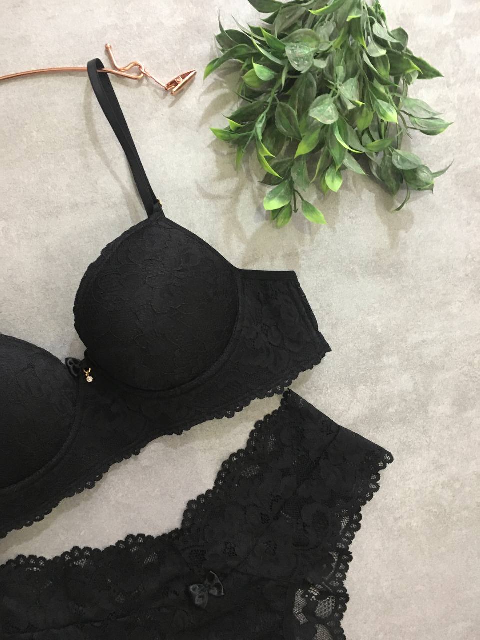 Black Lace Lingerie Set