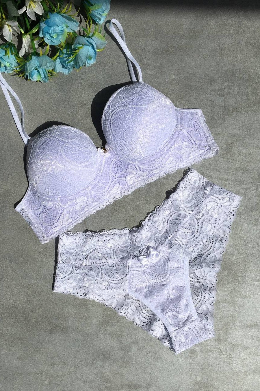 White Lace Lingerie Set